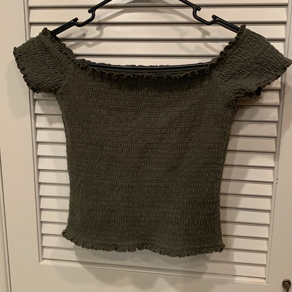 Women’s Green Hollister Short Sleeve Top